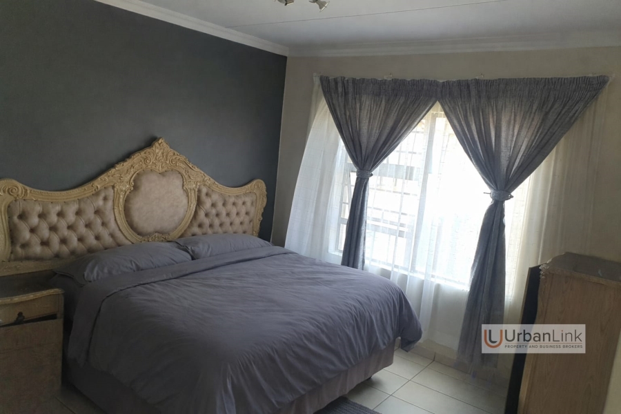 3 Bedroom Property for Sale in Waterval East North West
